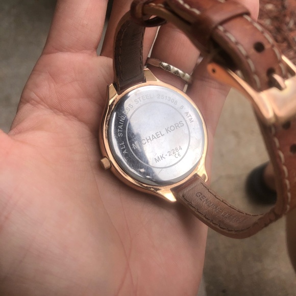 Michael Kors Watch - Picture 2 of 7